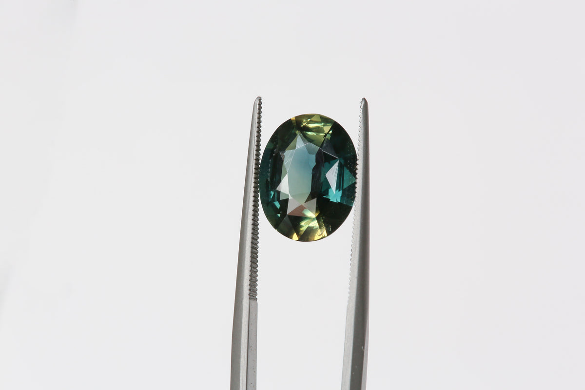 3.57 Carat Natural Parti Teal and Yellow Oval Cut Sapphire