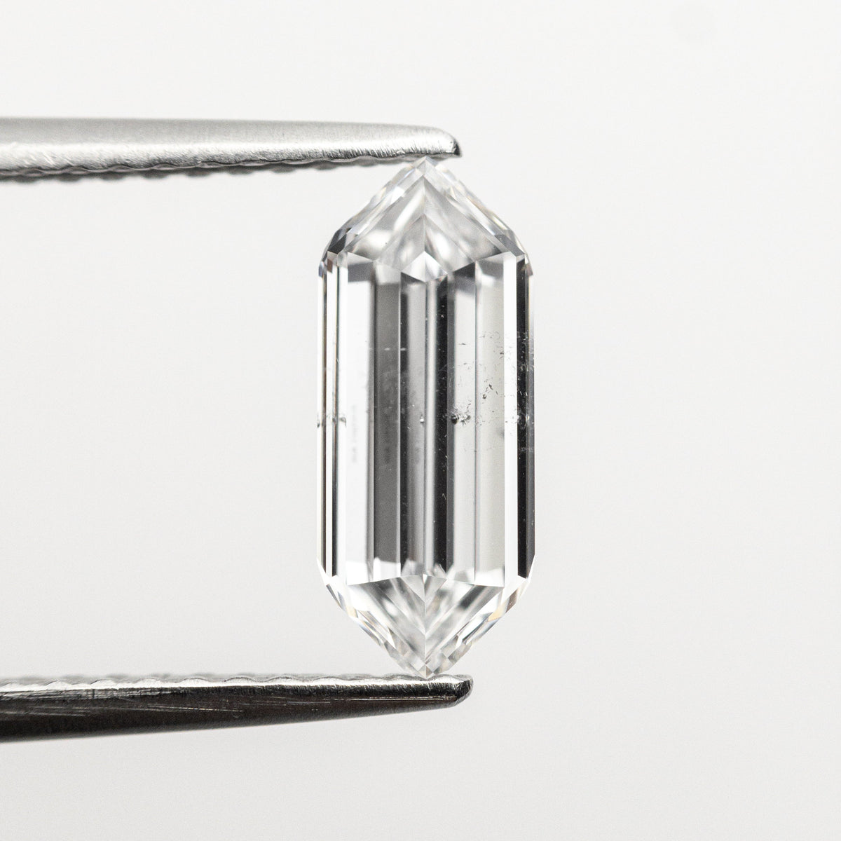 1.01ct 10.12x4.18x2.42mm GIA SI2 D Hexagon Step Cut 22621-01