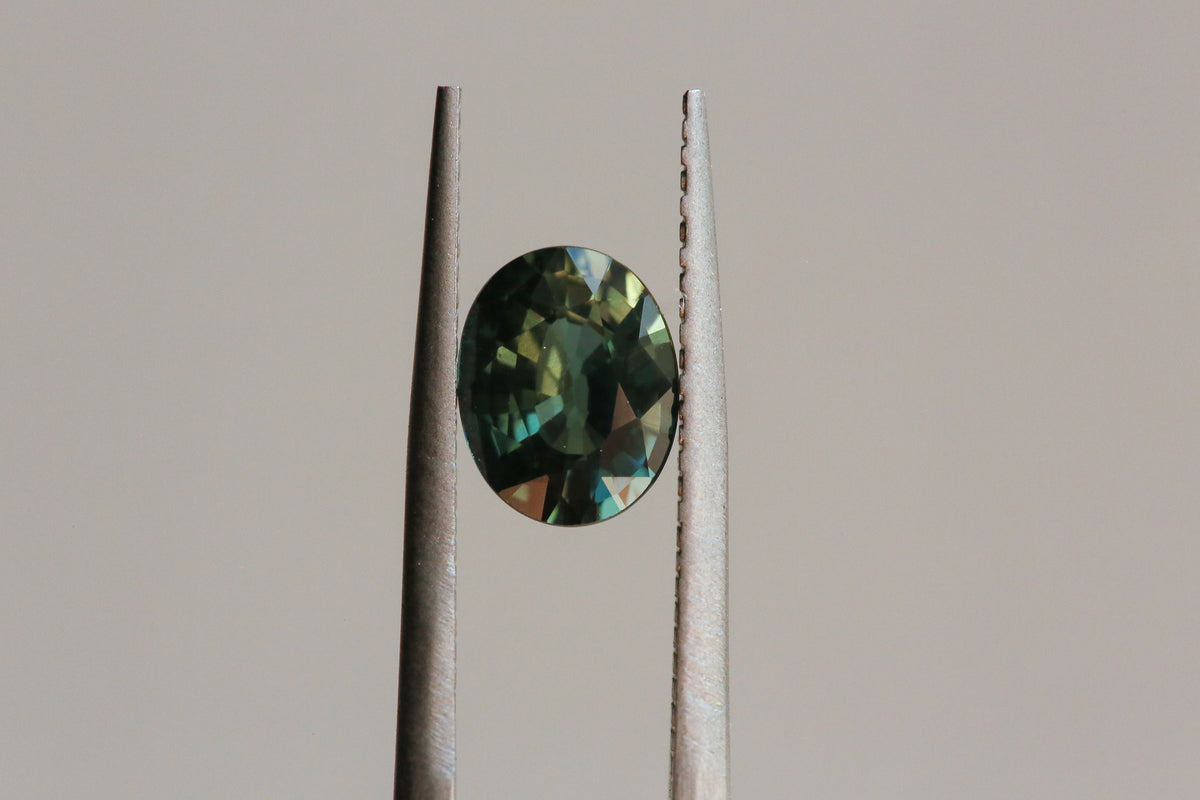 1.57 carat Teal Oval Sapphire