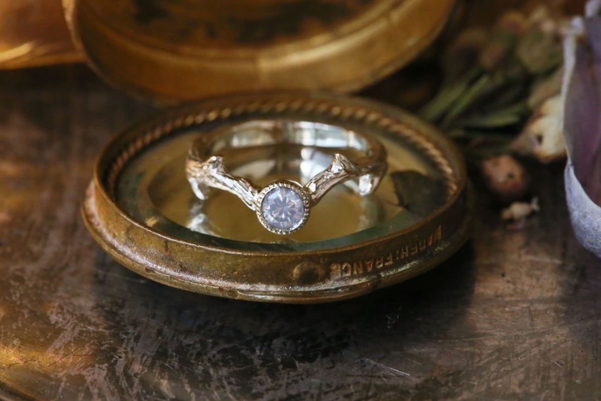 The Eulogy of the Forest Ring in Opalescent Diamond
