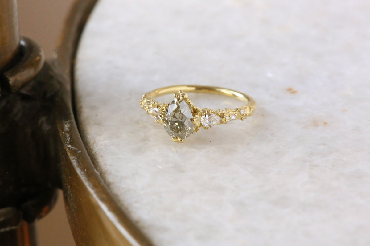 The Belladonna En Trois Ring in Natural Gray Diamond