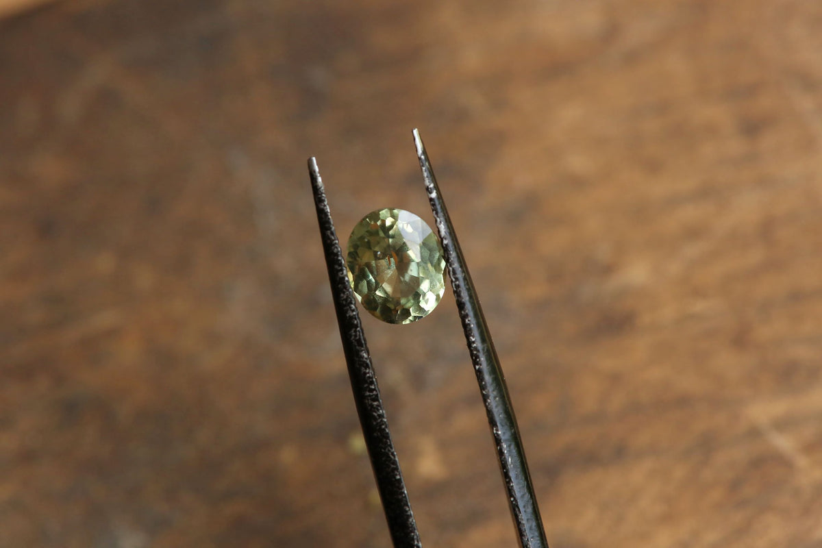 1.32 carats Oval Cut Pale Apple Green Sapphire