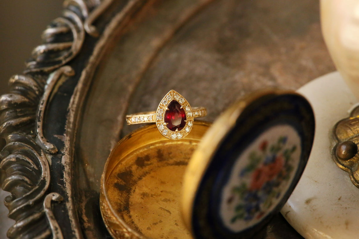 The Odalisque Ring