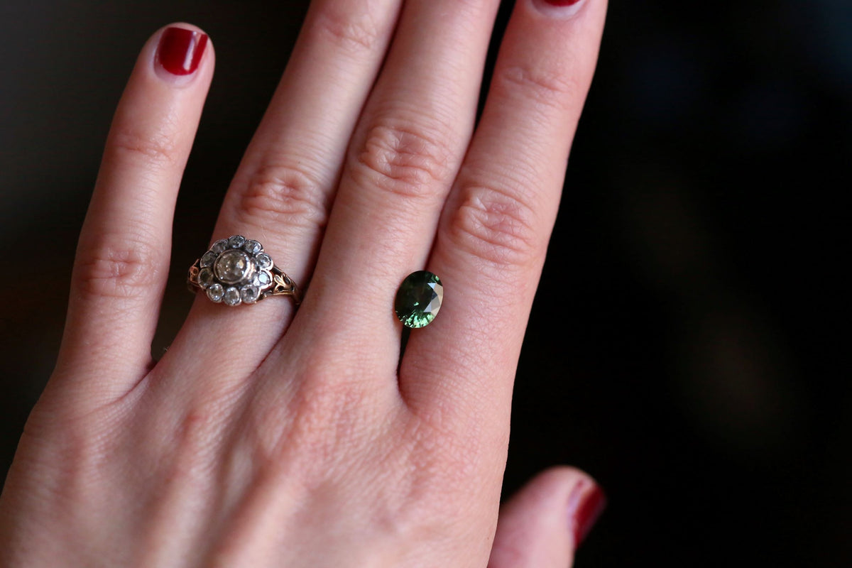 2.16 carats Forest Green Oval Sapphire